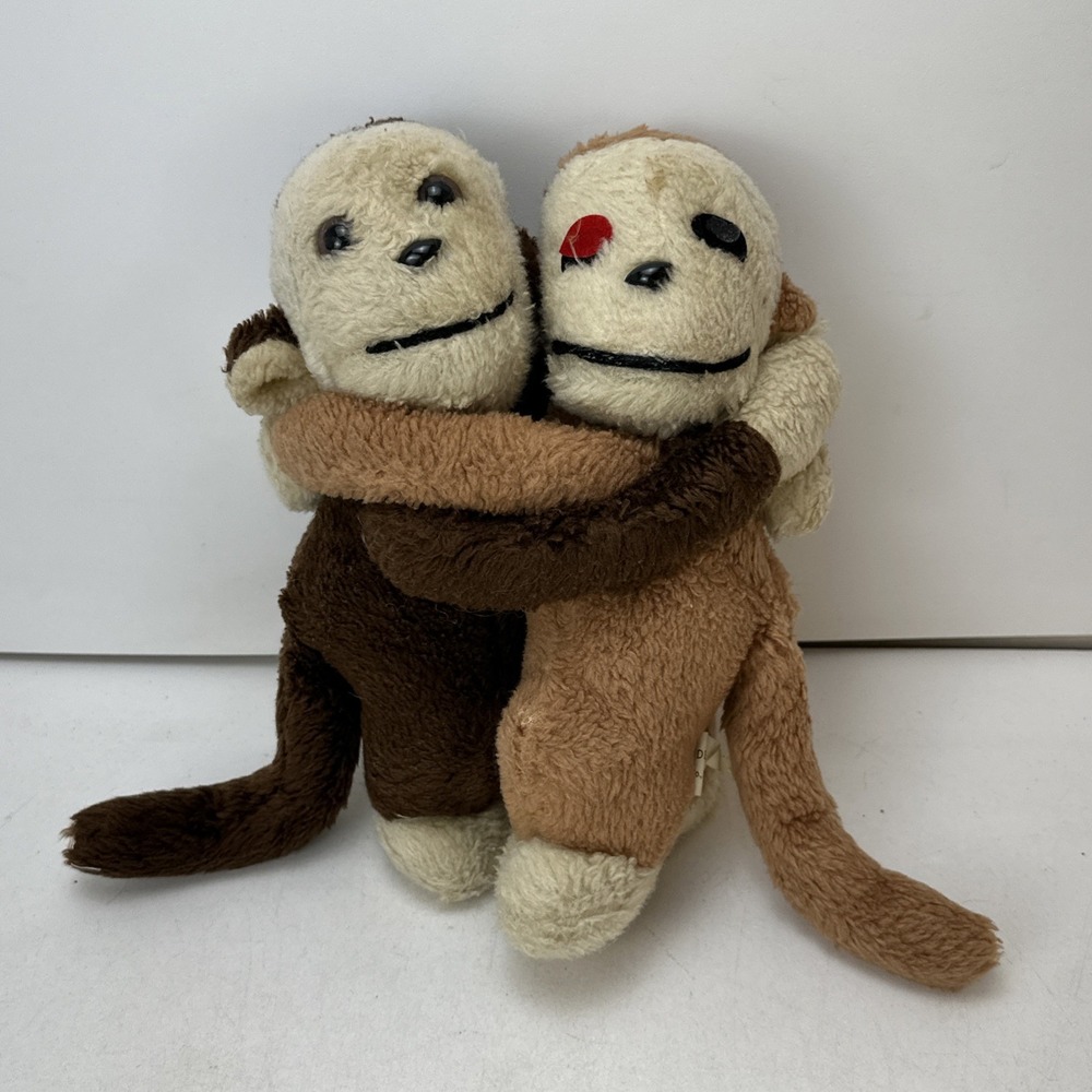 Vintage Daekor Plush Hugging Monkeys Stuffed Animals Sweethearts As Is